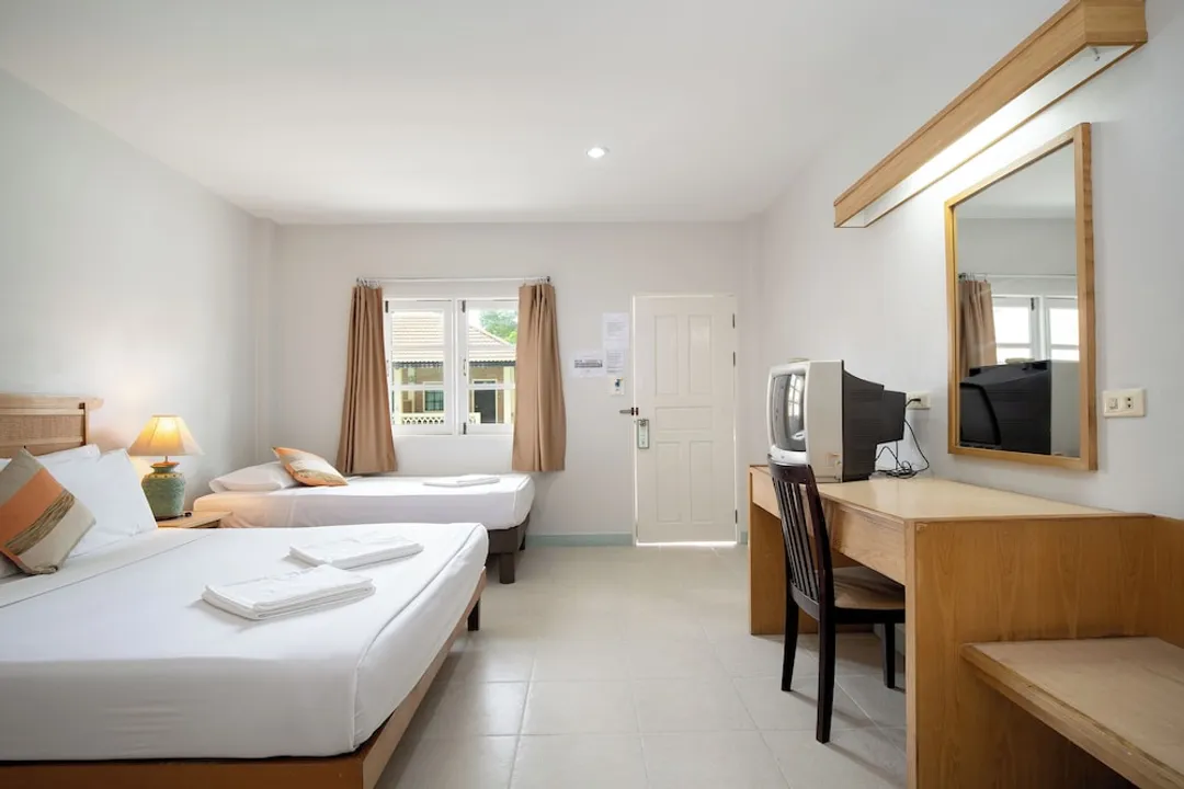 Le Palm Hotel-Double or Twin Room, Balcony, Pool View-5