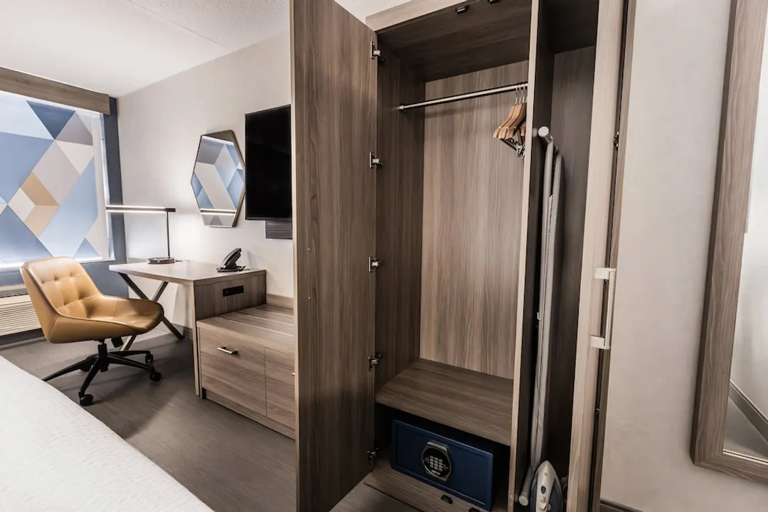 Holiday Inn Express Toronto - North York by IHG-Standard Room, 2 Queen Beds-12