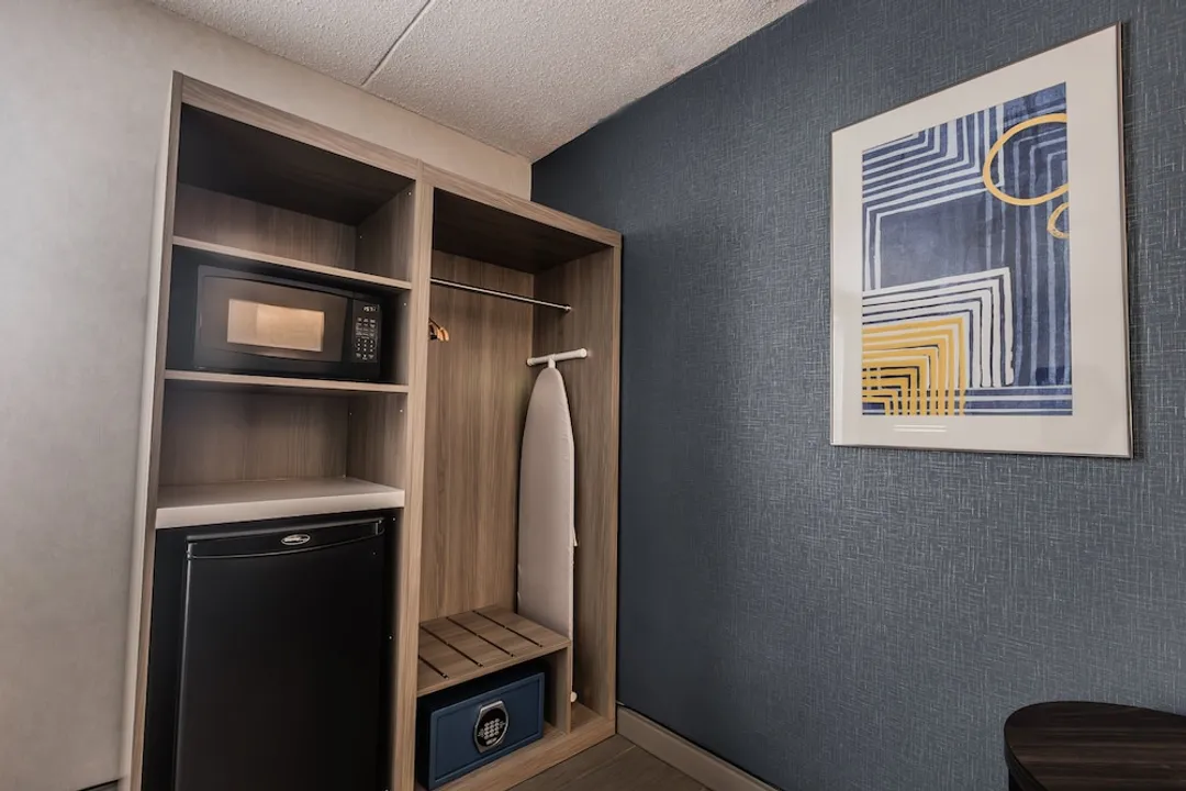 Holiday Inn Express Toronto - North York by IHG-Standard Room-3
