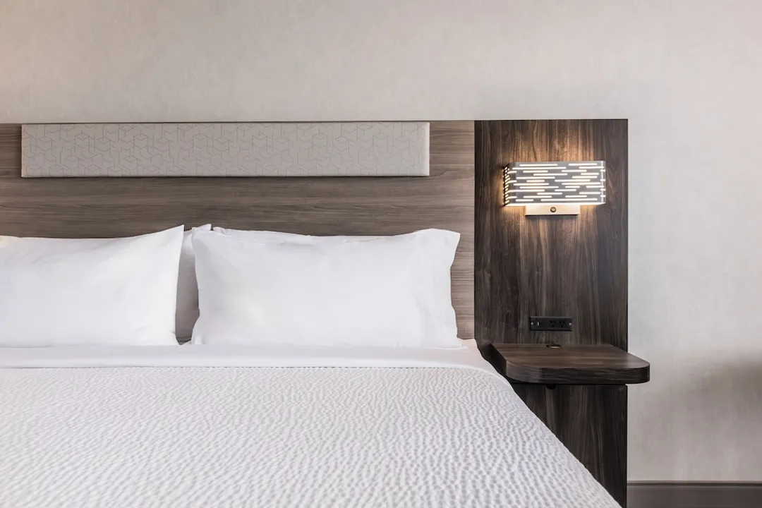 Holiday Inn Express Toronto - North York by IHG-Standard Room-1