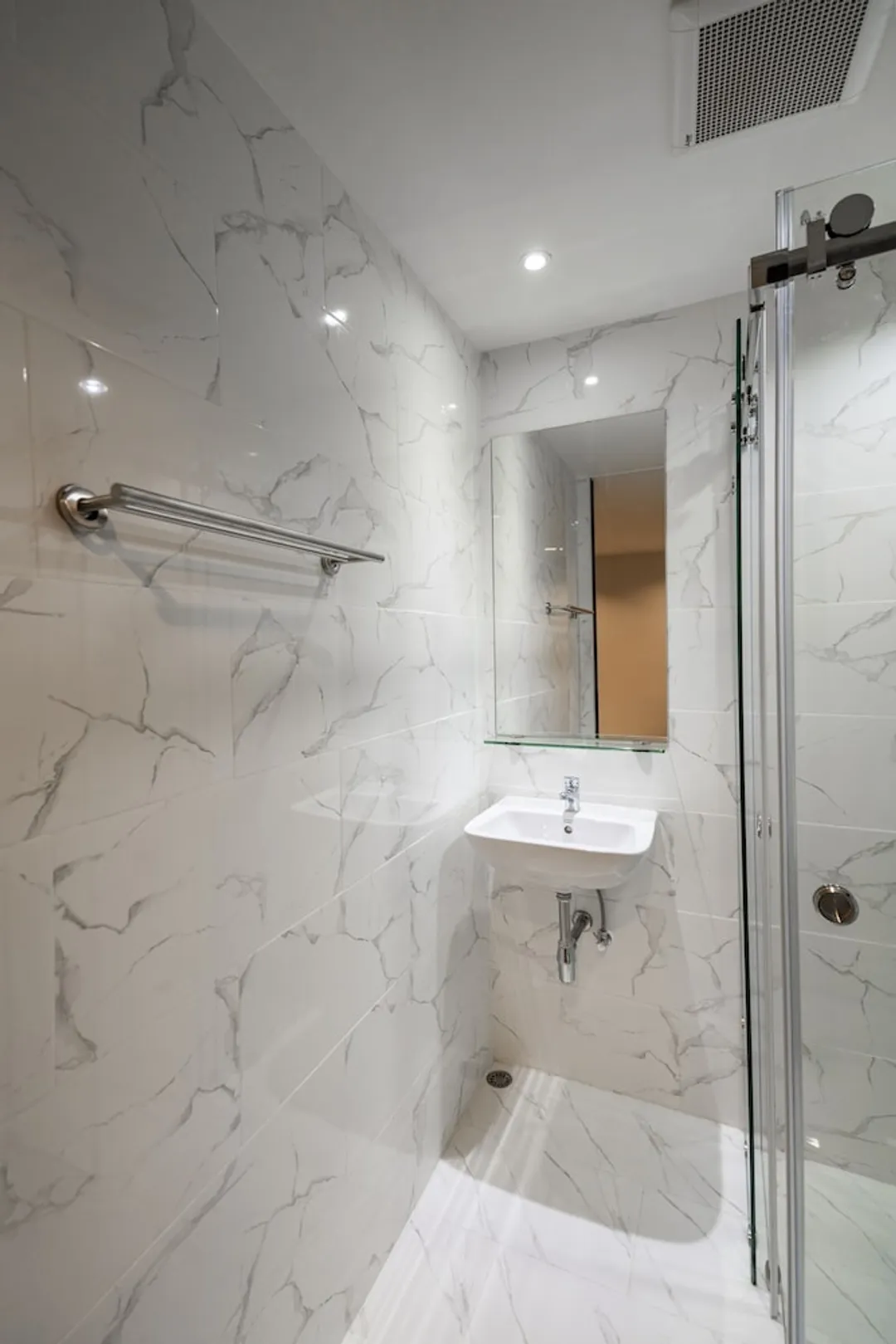 19A 방콕-Standard Room With Bathroom-12