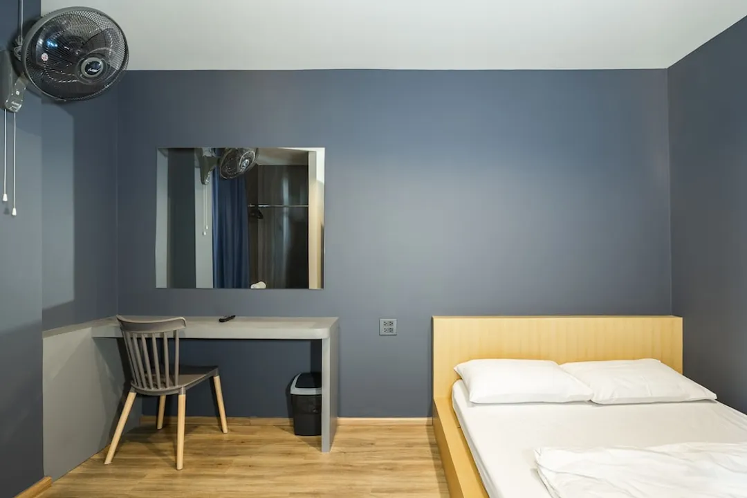 19A 방콕-Standard Room With Shared Bathroom-3
