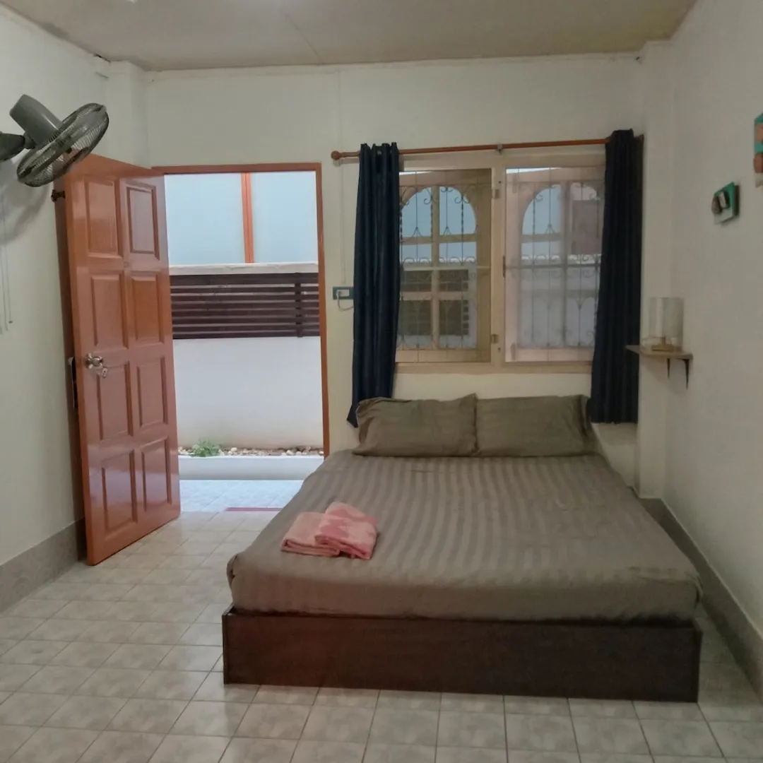 華欣廣場飯店-Standard Double Room (Fan)-1