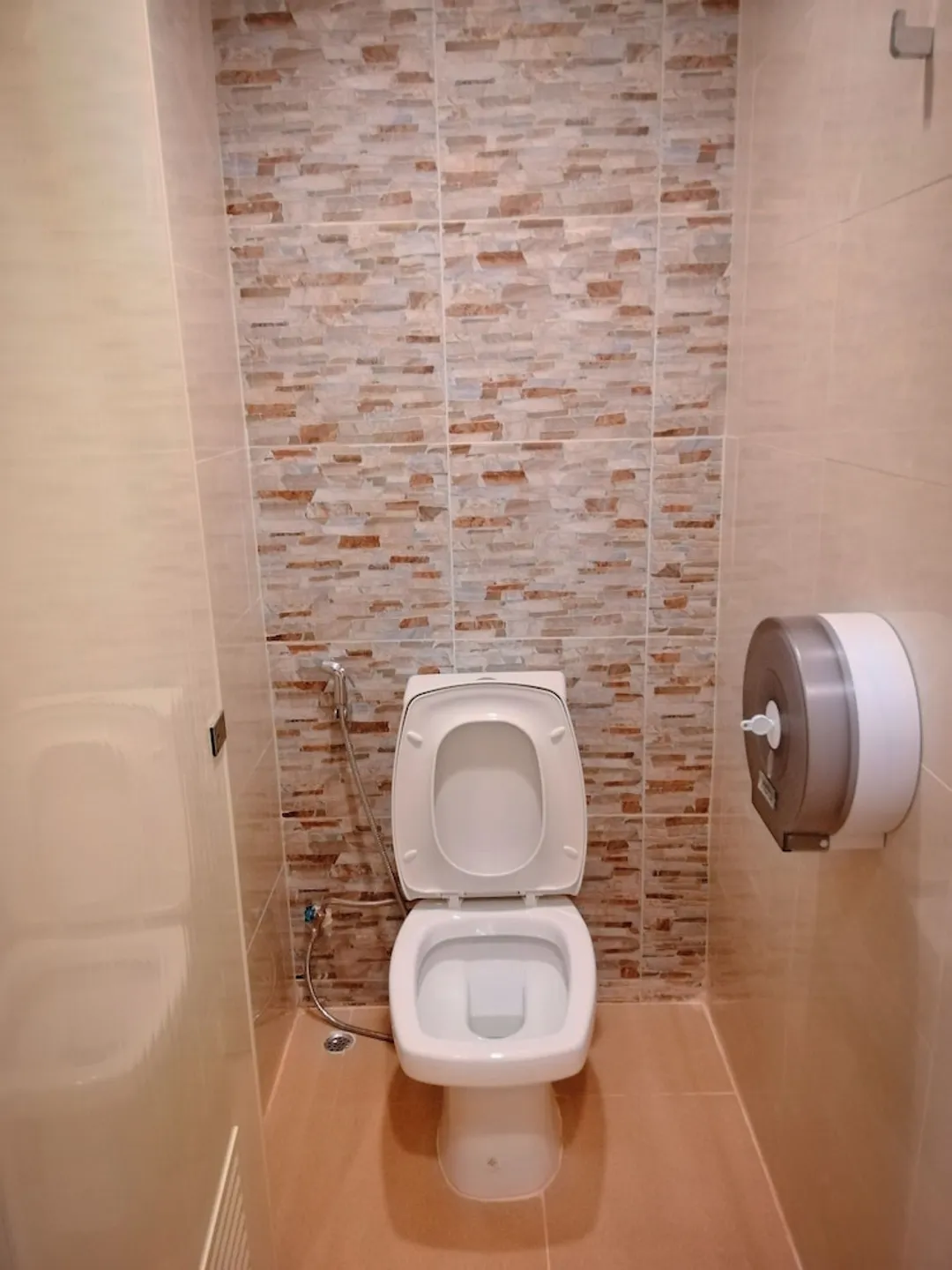 ホワイト ハウス ホステル-Deluxe Room Shared Bathroom-7