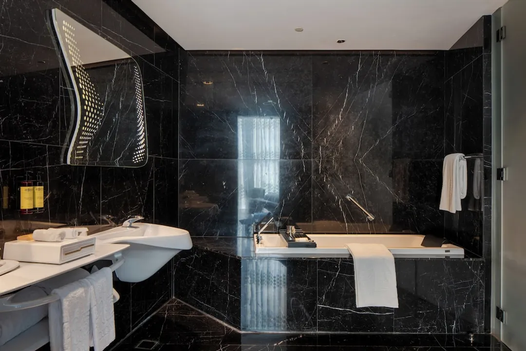 ミー ドバイ バイ メリア-Extra ME + Junior Suite with Burj Khalifa View and Jacuzzi-4