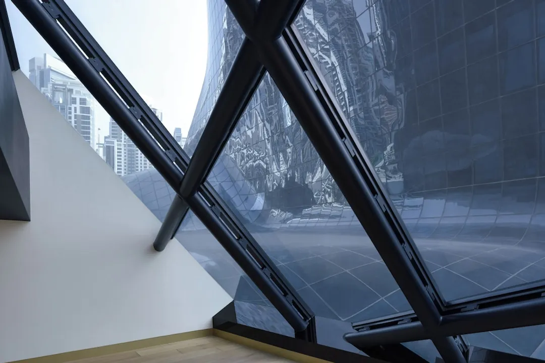 ミー ドバイ バイ メリア-Beyond ME + Suite by Zaha Hadid and Jacuzzi (2+1)-1