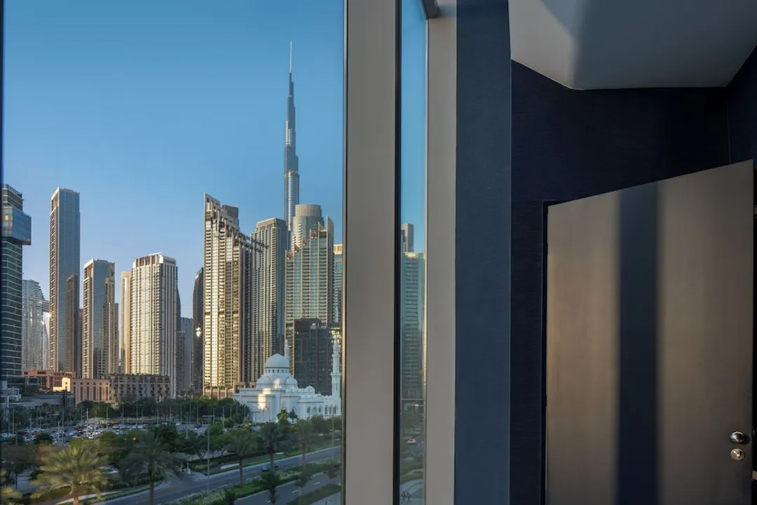 ミー ドバイ バイ メリア-Beyond ME + Suite with Burj Khalifa View and Jacuzzi (2+1)-6