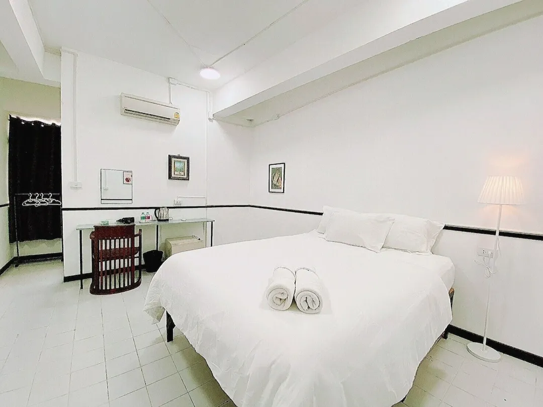 Bob House MRT Hua Lamphong-Double Room-5