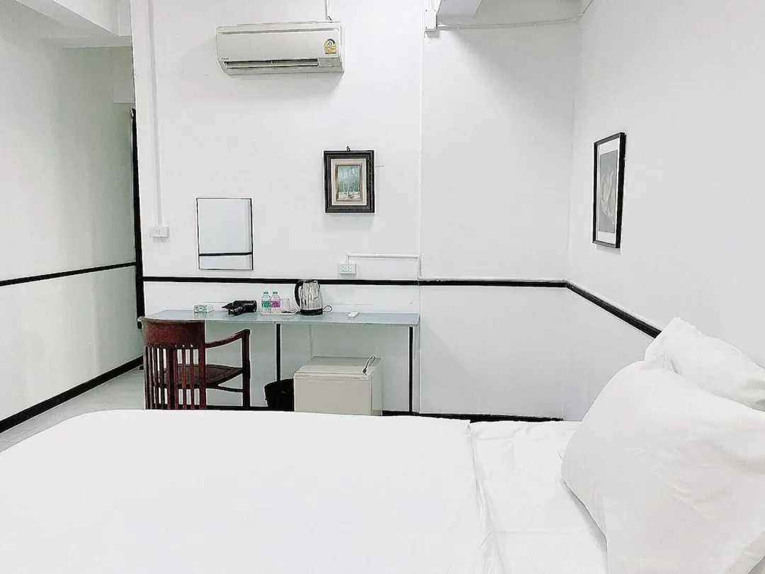 Bob House MRT Hua Lamphong-Double Room-3