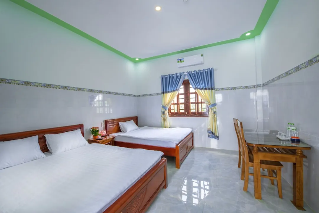 Hotel Nguyen Toan-Basic Single Room, 1 Queen Bed-2