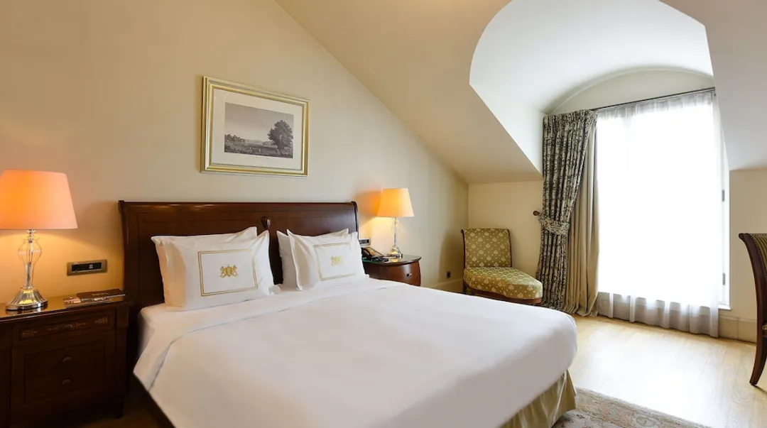 佩拉宮殿飯店-Deluxe Golden Horn Side Room with King Bed-1