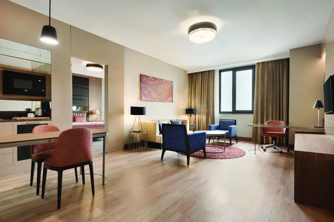 TRYP 바이 윈덤 이스탄불 바슨 엑스프레스-럭셔리 스위트, 퀸사이즈침대 1개, 장애인 지원, 금연 (Mobility)-2