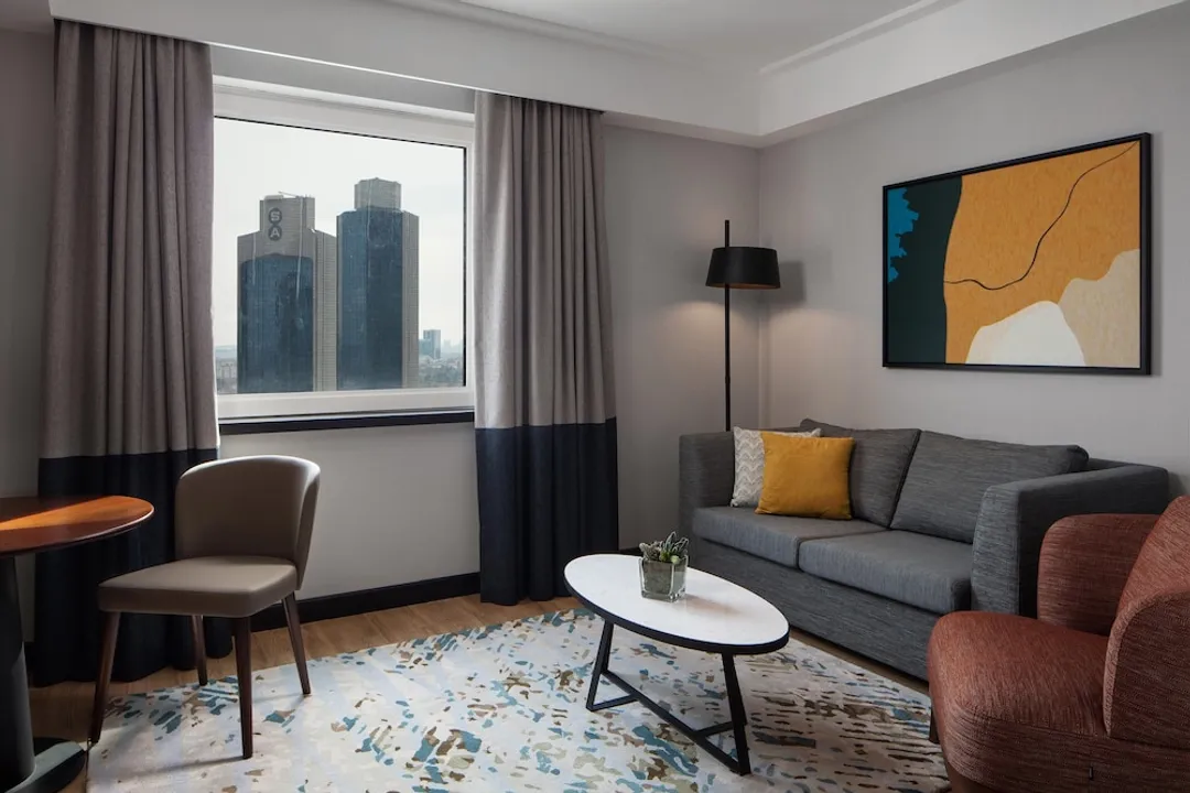 Sheraton Istanbul Levent-俱乐部套房, 1 张特大床, 吸烟房, 转角-3