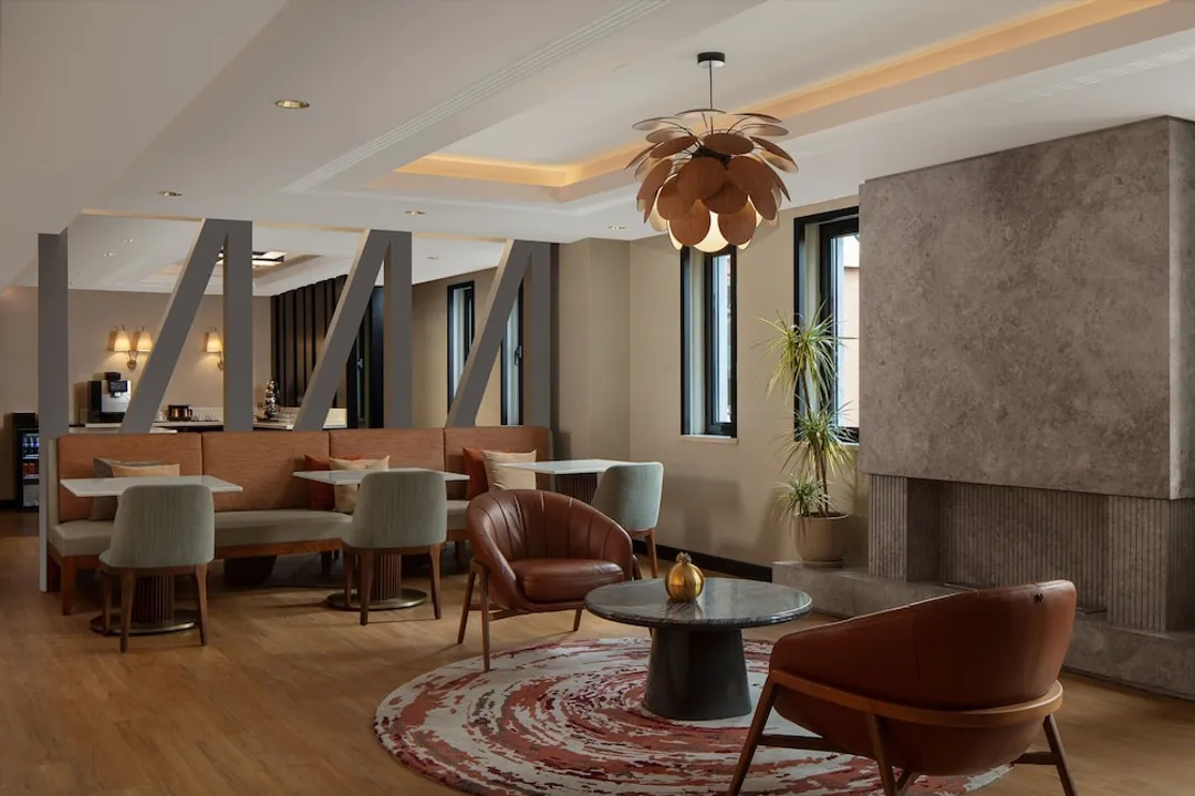 Sheraton Istanbul Levent-俱乐部套房, 1 张特大床, 吸烟房, 转角-9
