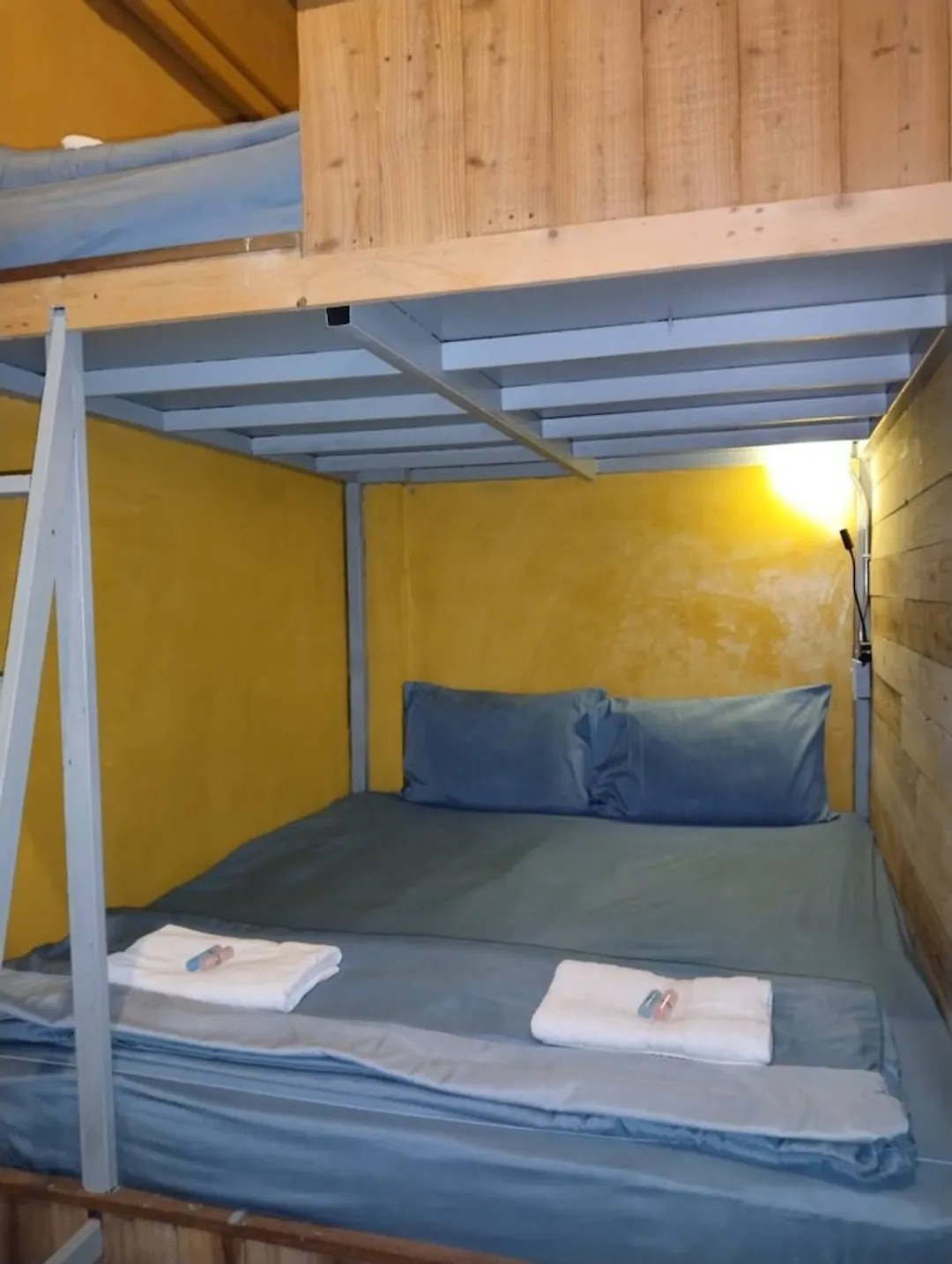 Timesabai32 hostel-Sigle Bed in Dormitory Room (10 Bed)-7