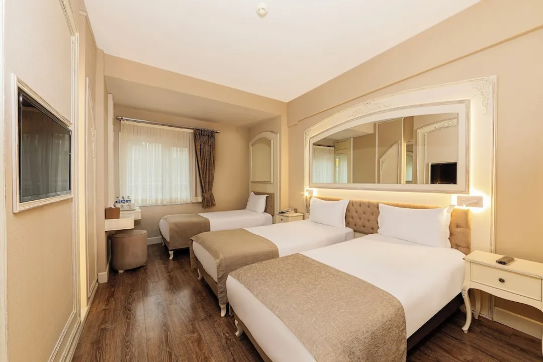 호텔 야스막 술탄-스탠다드 (Double Room with Sofa Bed)-6