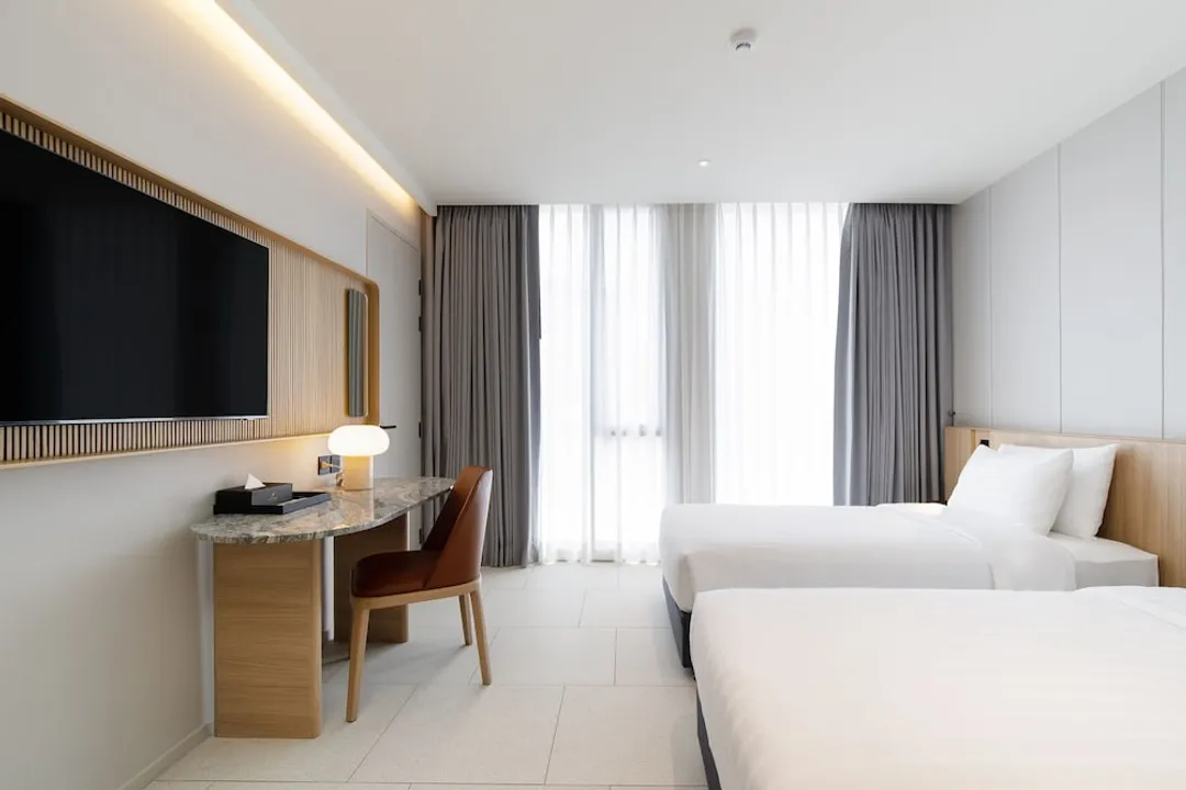 沙吞桑飯店-Deluxe Twin Room-5
