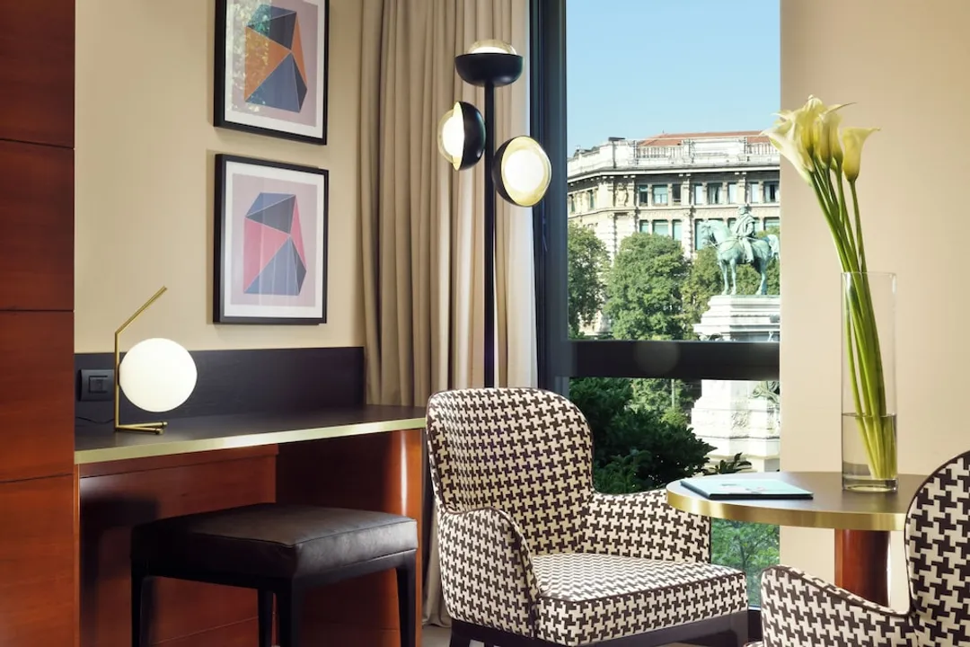 UNA Hotels Cusani Milano-Premium Double Room-4