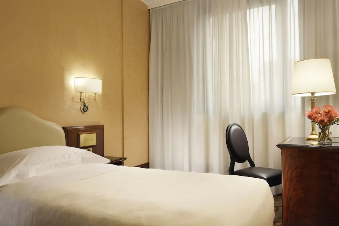UNA Hotels Scandinavia Milano-Classic Single Room-1
