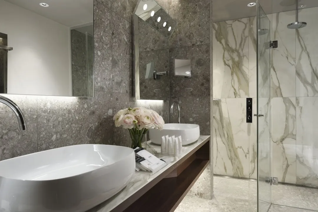 Milano Verticale | UNA Esperienze | Preferred Hotels and Resorts-Junior Suite, City View (with 1 Rollaway Bed)-3