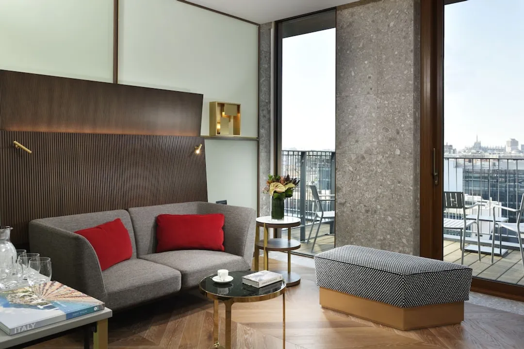 Milano Verticale | UNA Esperienze | Preferred Hotels and Resorts-Junior Suite, City View (with 1 Rollaway Bed)-4