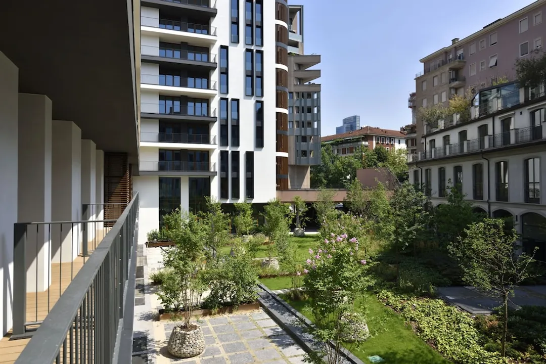 Milano Verticale | UNA Esperienze | Preferred Hotels and Resorts-Deluxe Twin Room (with 1 Rollaway Bed)-4