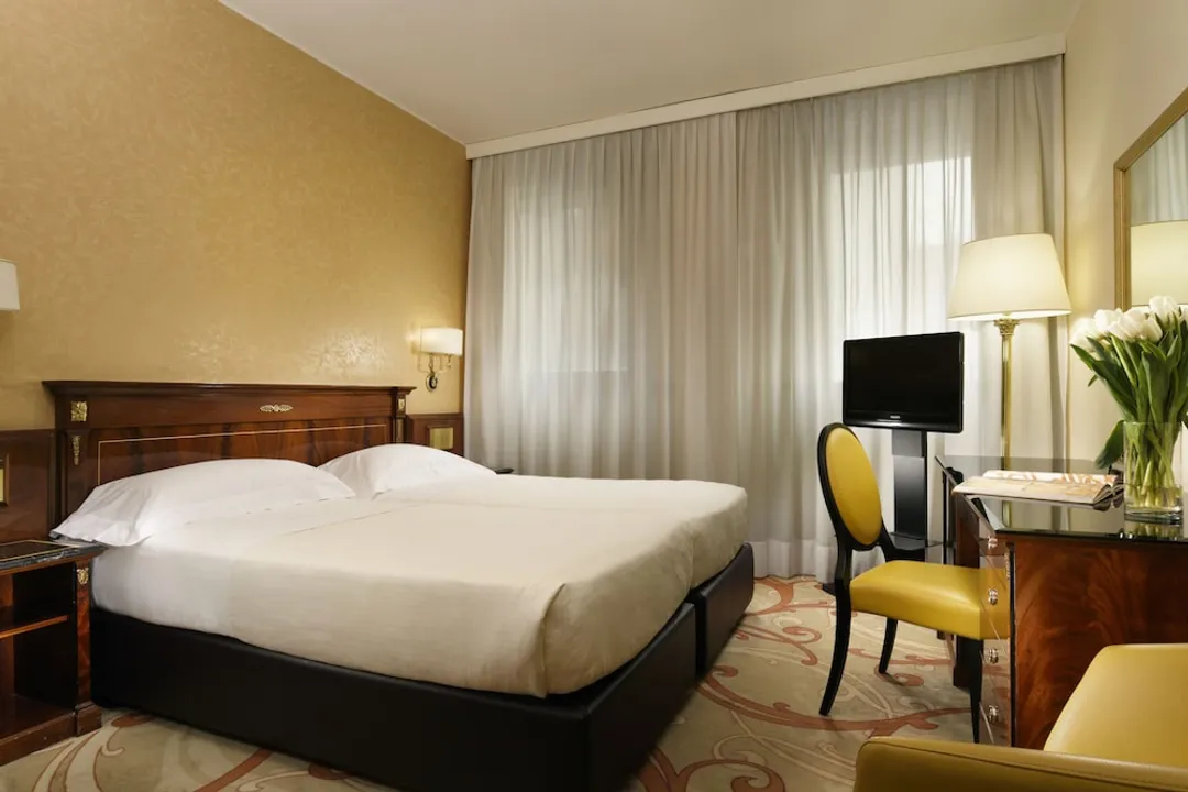 UNA Hotels Scandinavia Milano-Classic Twin Room-1