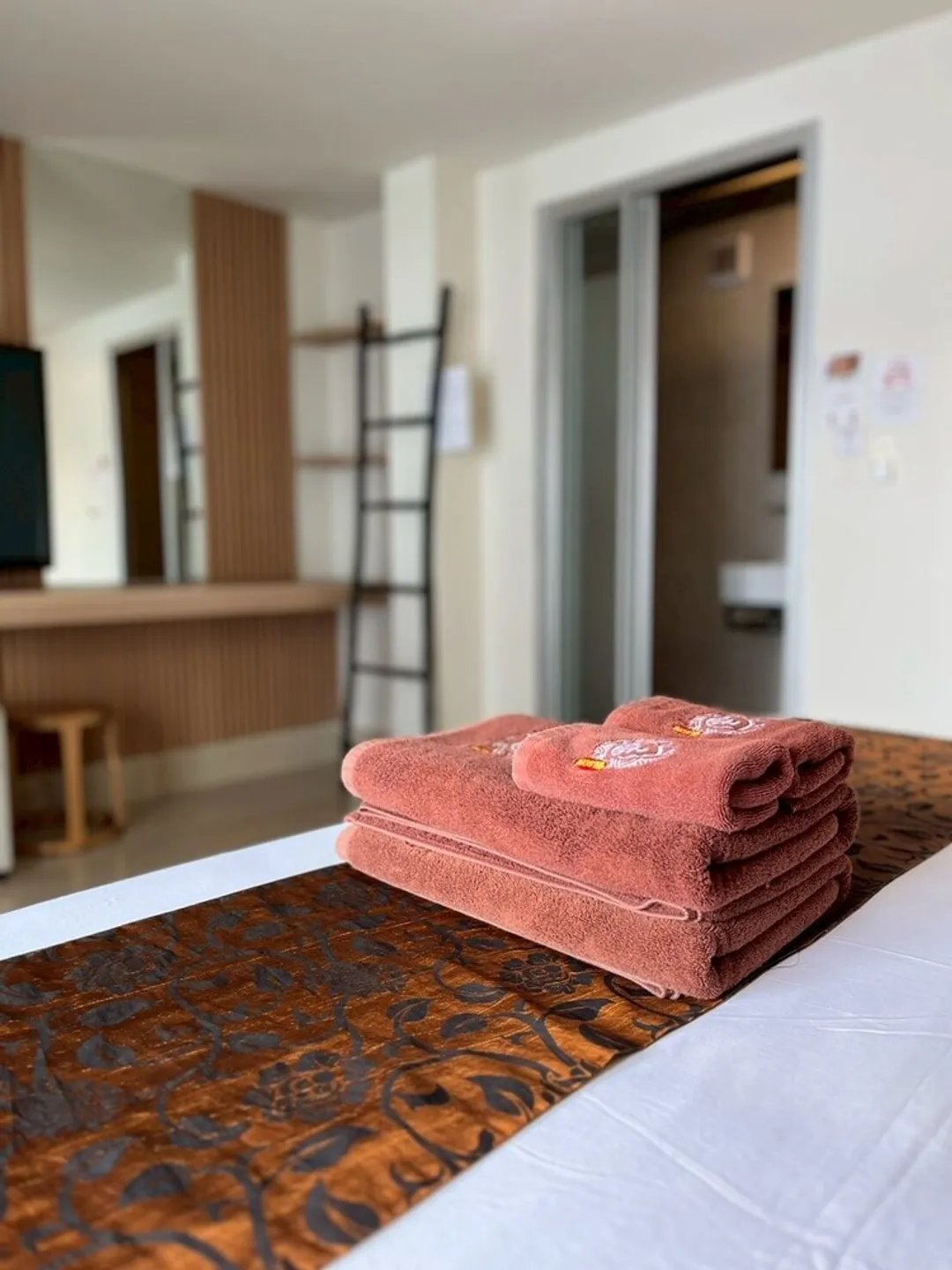 黃金城精品 Spa 飯店-Golden Suite with Balcony-6