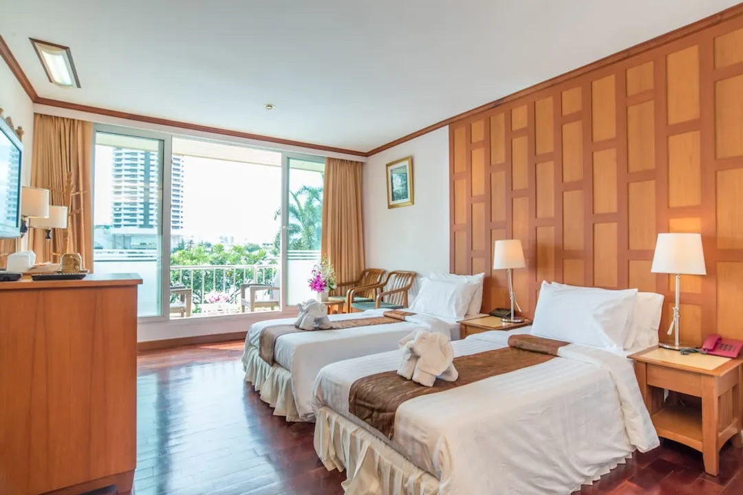 新暹羅河濱飯店-Deluxe Twin Room with Balcony and River View-2