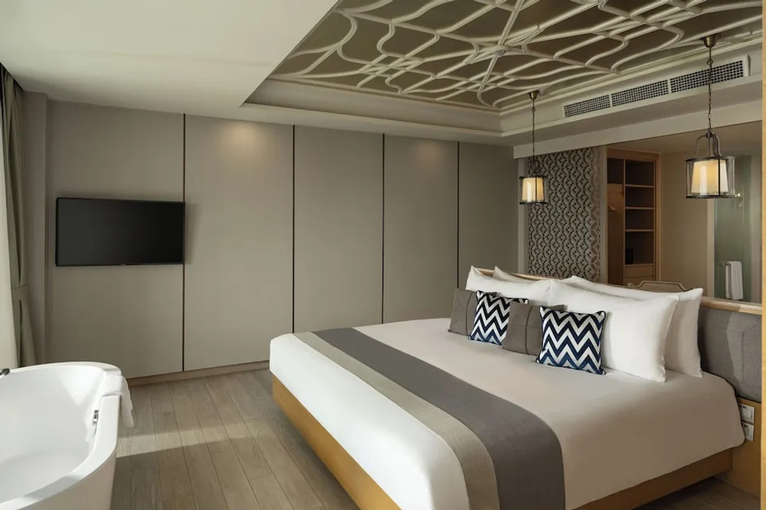Avista Grande Phuket Karon - MGallery-Suite, 2 Bedrooms, Balcony, Sea View (Avista)-3