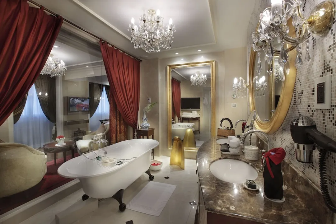 索菲特河內大都市傳奇酒店-Opera wing, Grand Prestige Suite with Club Privileges and Benefits, King Bed-4