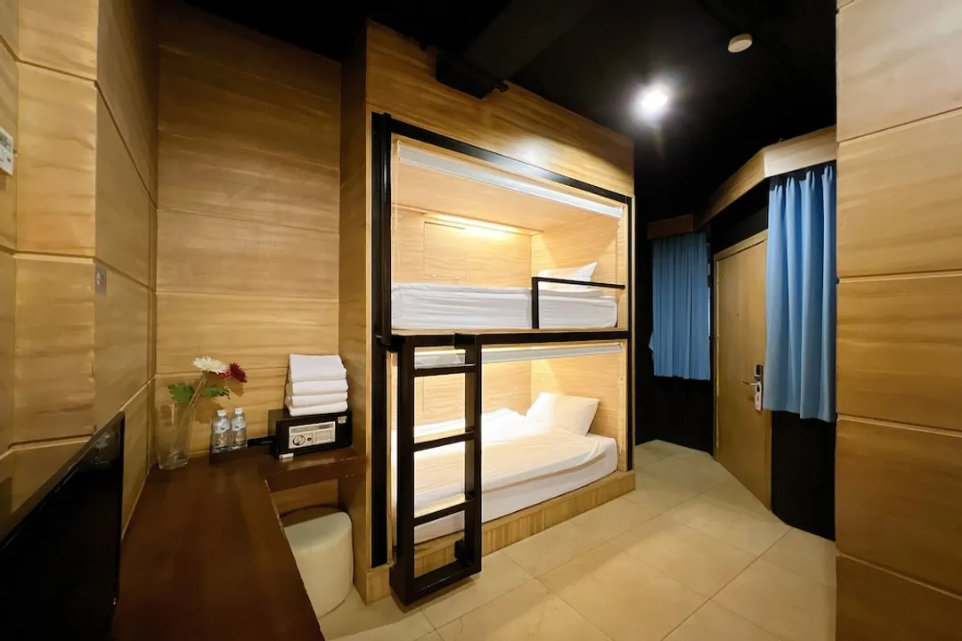 The Bedrooms Hostel Pattaya-Family Room, Shared Bathroom-1
