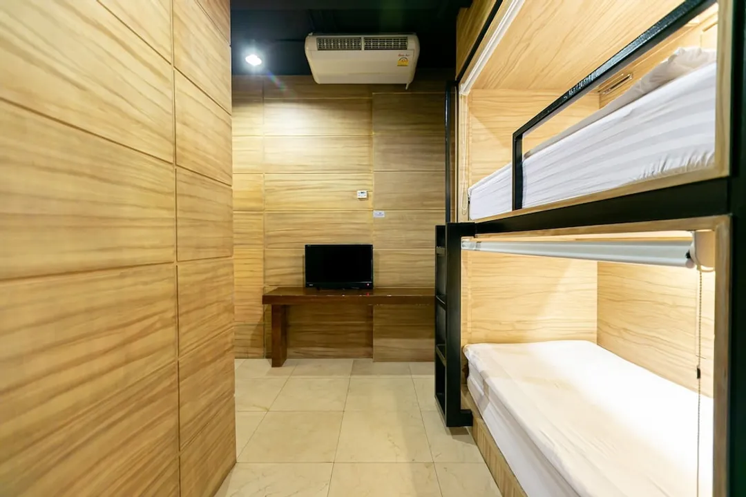 The Bedrooms Hostel Pattaya-Family Room, Shared Bathroom-5