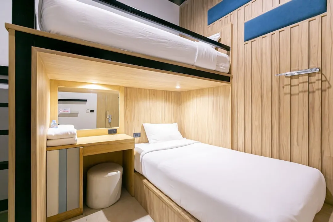 The Bedrooms Hostel Pattaya-Private Bunkbeds-2