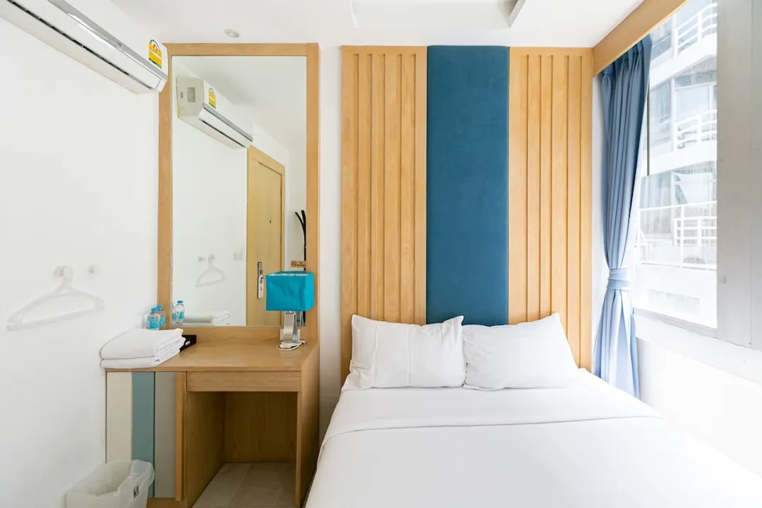 The Bedrooms Hostel Pattaya-Private Doublebeds-9