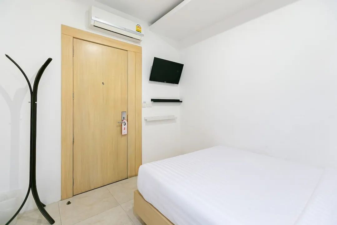 The Bedrooms Hostel Pattaya-Private Doublebeds-6