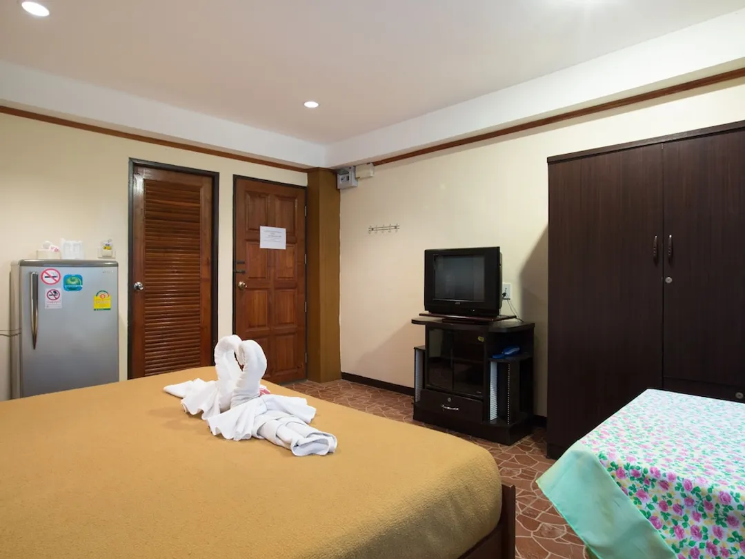ステファンズ ゲストハウス-Large Room No Balcony-3