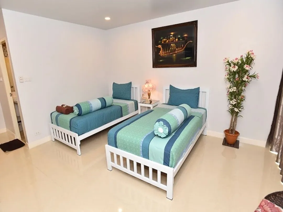 帕維納飯店-Standard Twin Room-1