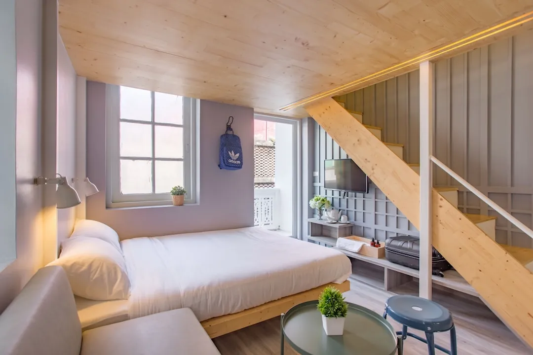Nornyaowarat Hostel-Family Suite, Private Bathroom, Corner-2