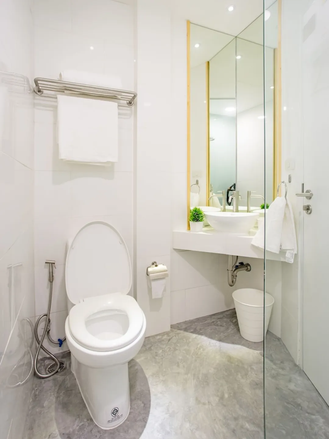 Nornyaowarat Hostel-Family Suite, Private Bathroom, Corner-8