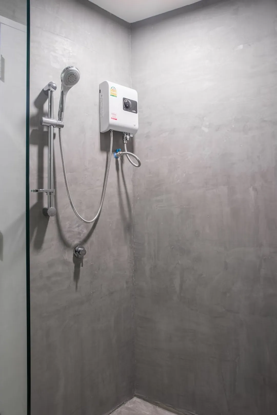Nornyaowarat Hostel-Standard Double Room with Private Bathroom-4