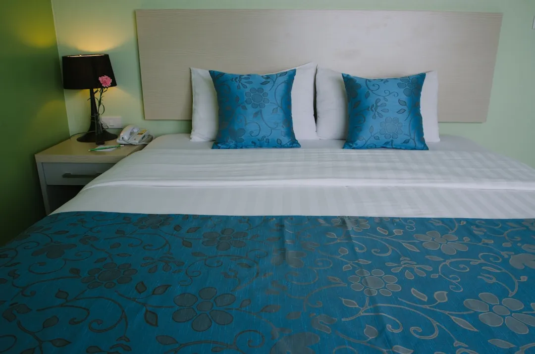 瑟普拉城市飯店 - SHA Extra Plus 認證-Standard Double Room, Balcony-7