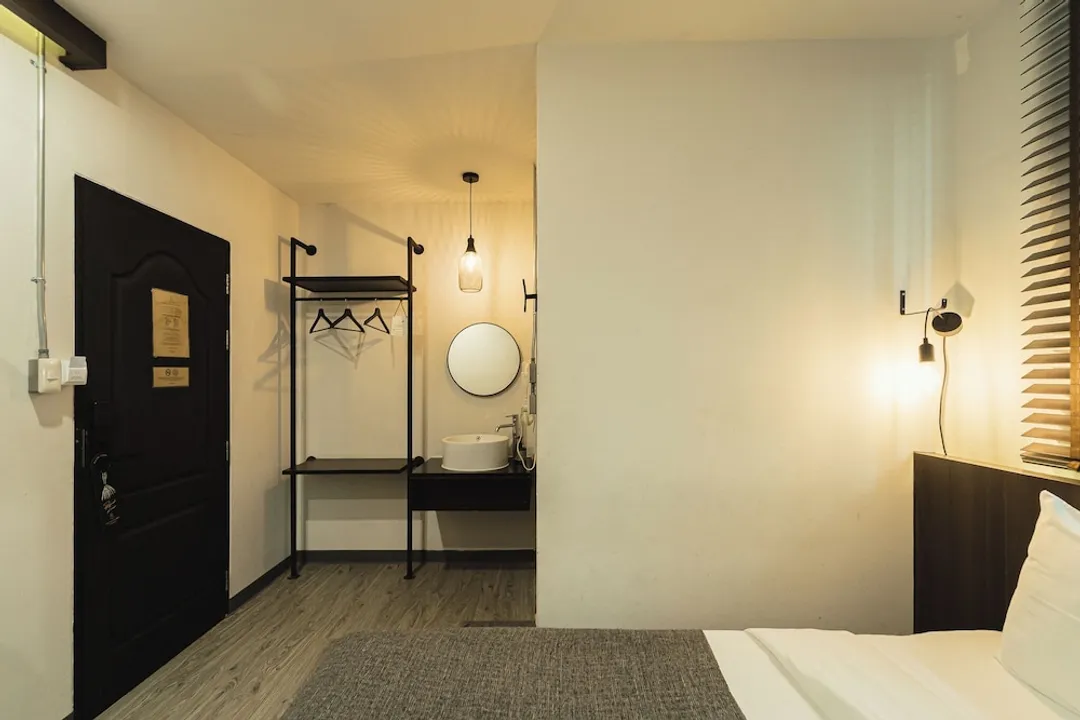 팀 맨션-Standard King Room-6