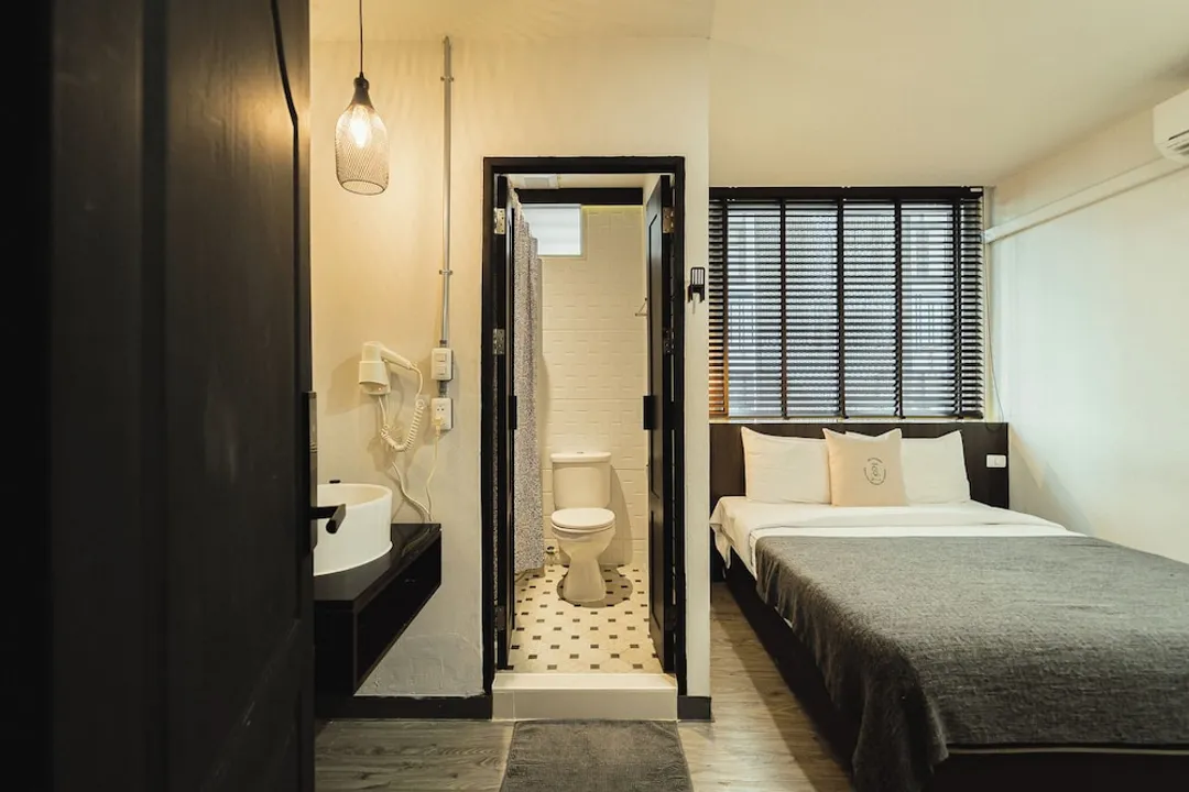 팀 맨션-Standard King Room-7