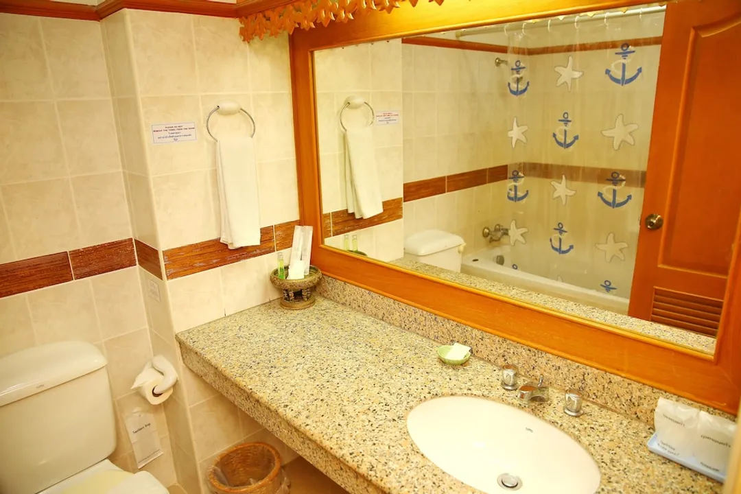 Diana Garden Resort & Lodge-Deluxe Room-10