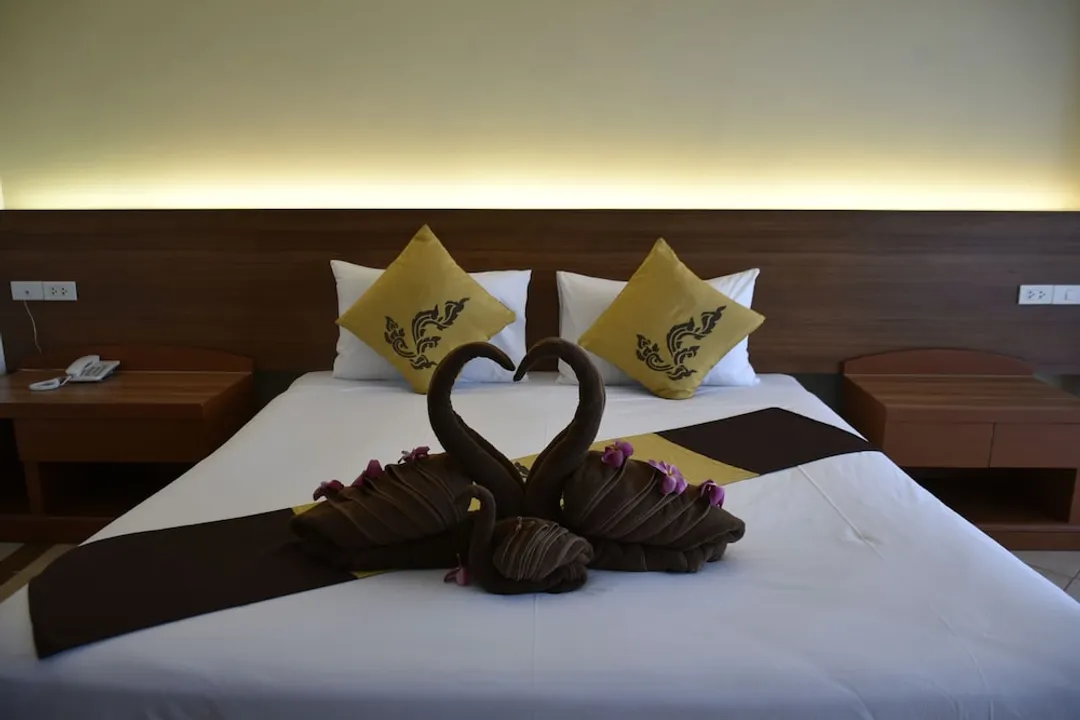 Diana Garden Resort & Lodge-Deluxe Room-13