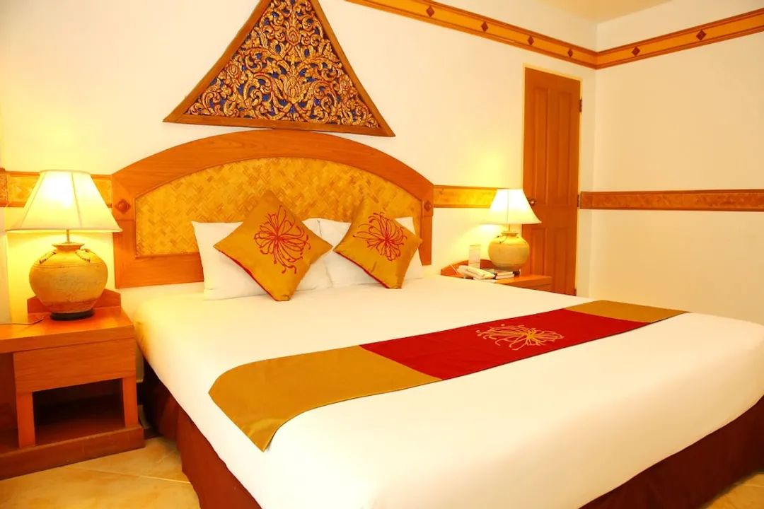 Diana Garden Resort & Lodge-Deluxe Room-1