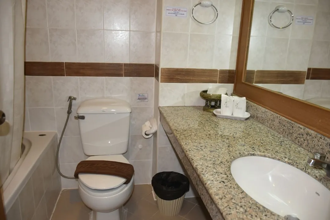 Diana Garden Resort & Lodge-Deluxe Room-26