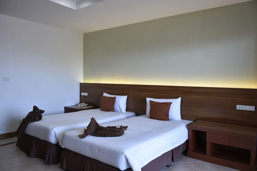 Diana Garden Resort & Lodge-Deluxe Room-19