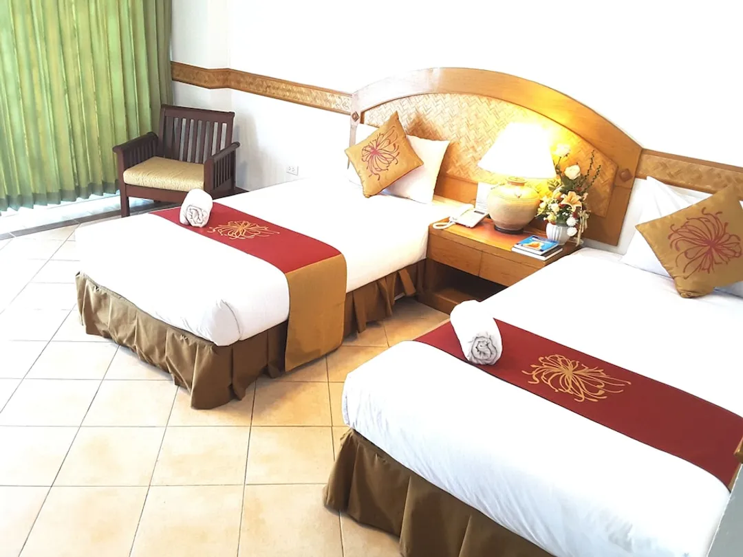 Diana Garden Resort & Lodge-Deluxe Room-4